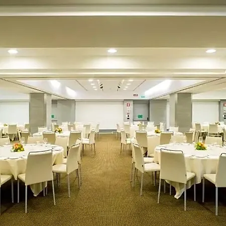 Nh Milano 2 Lejlighedshotel 4*