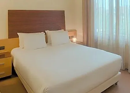 Lejlighedshotel Nh Milano 2 4*
