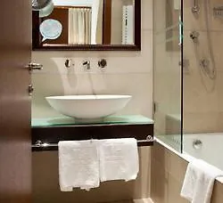 Nh 밀라노 2 4* 세그라테