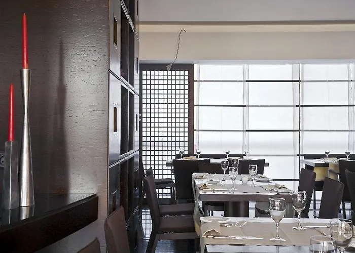 Nh米兰2号酒店 4*