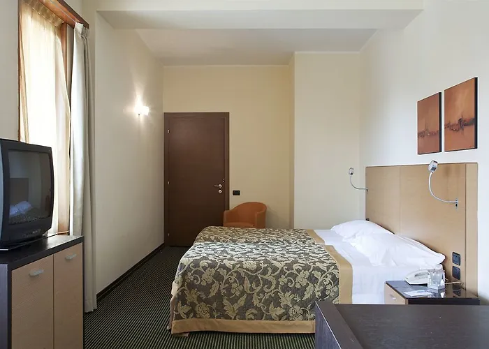 Nh米兰2号酒店 4* 塞葛拉特