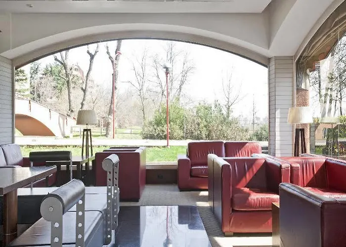 Nh米兰2号酒店 公寓式酒店 4*